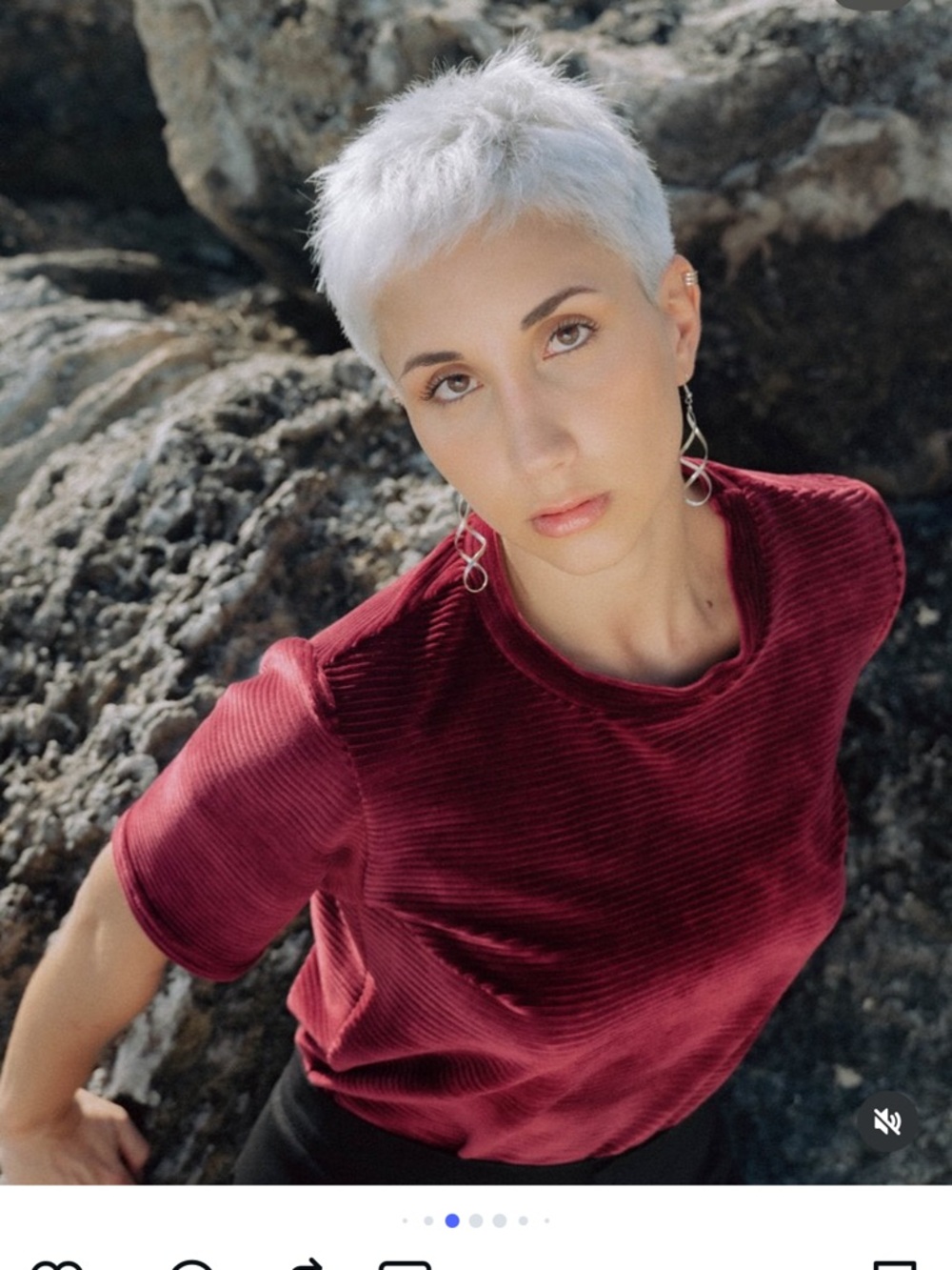 MAS Montreal Tofino Ribbed Velvet Short Sleeve Tee in Rosewood - Picture 3 of 6